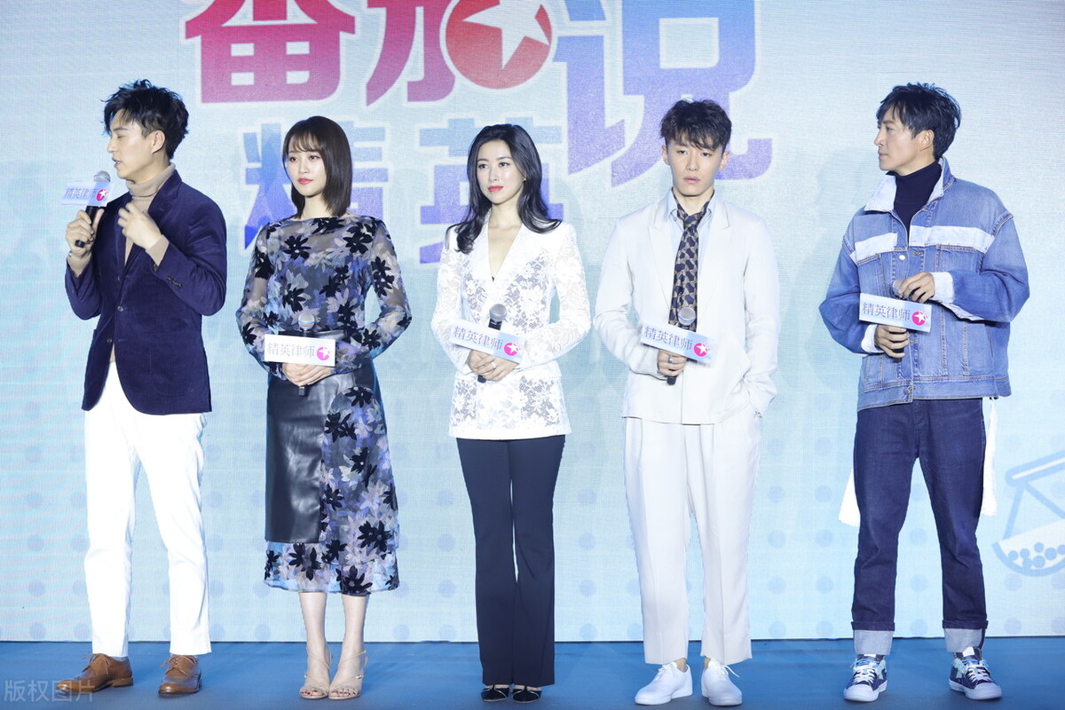 朱珠的放*情纵**史，与世界顶级富豪擦肩而过，靠美貌征服了5个男人