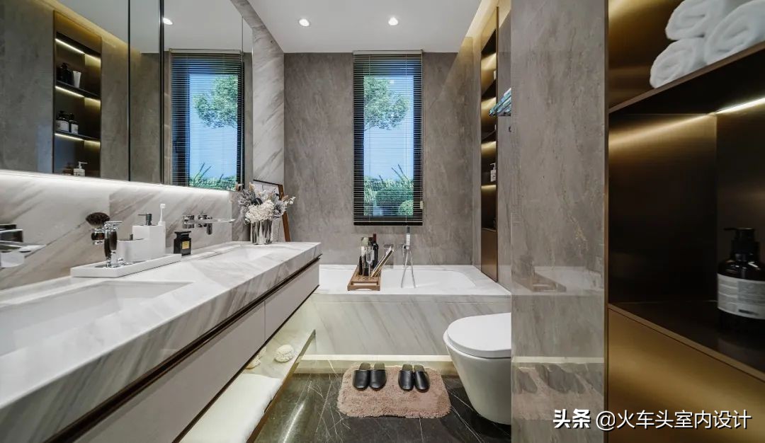 现代意式风情赋予空间奢华的灵魂,元禾大千成都艺术品有限公司招牌