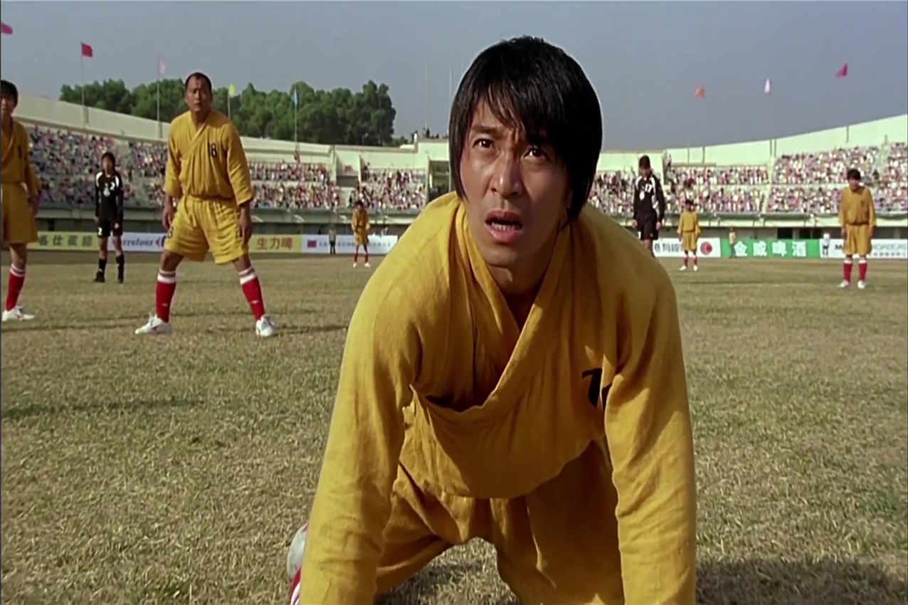 周星驰《少林足球》经典动作,周星驰少林足球的铁头功