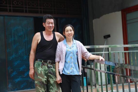 塞上桃园里的爱与希望