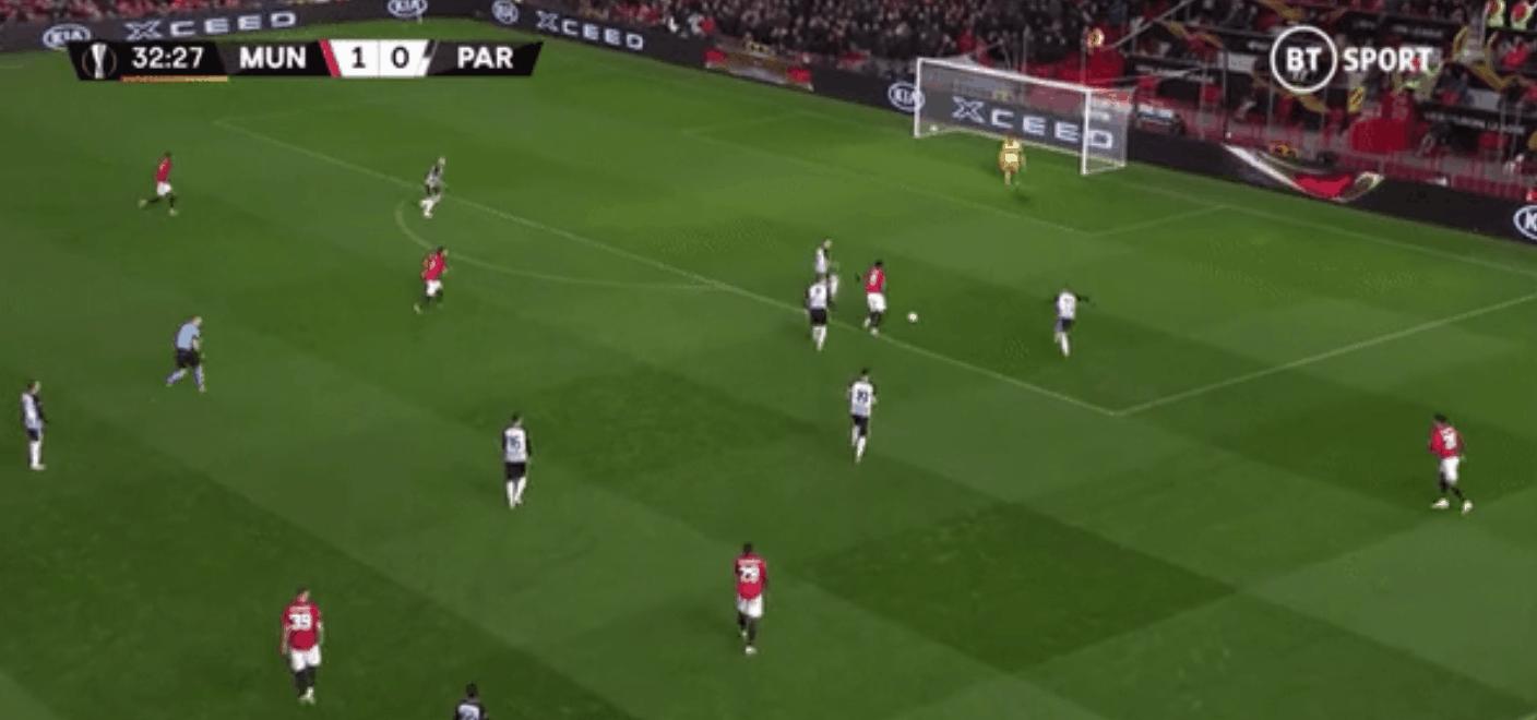 范佩西曼联高清图,马夏尔曼联生涯视频