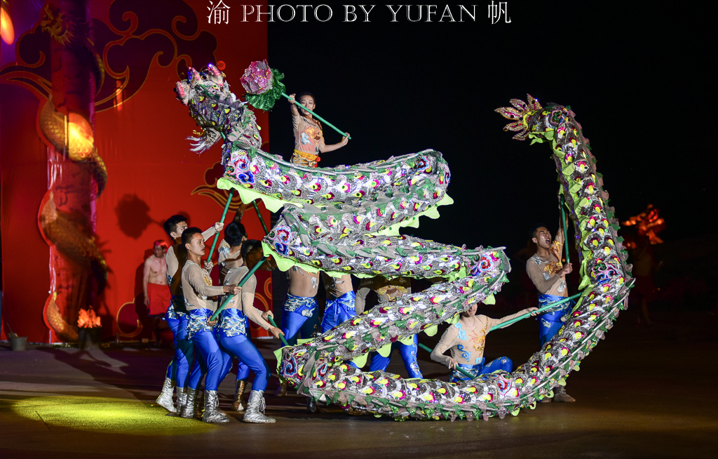 为国争光的铜梁竞技龙:蛟龙出水翻江倒海,龙翔九天扶摇腾飞