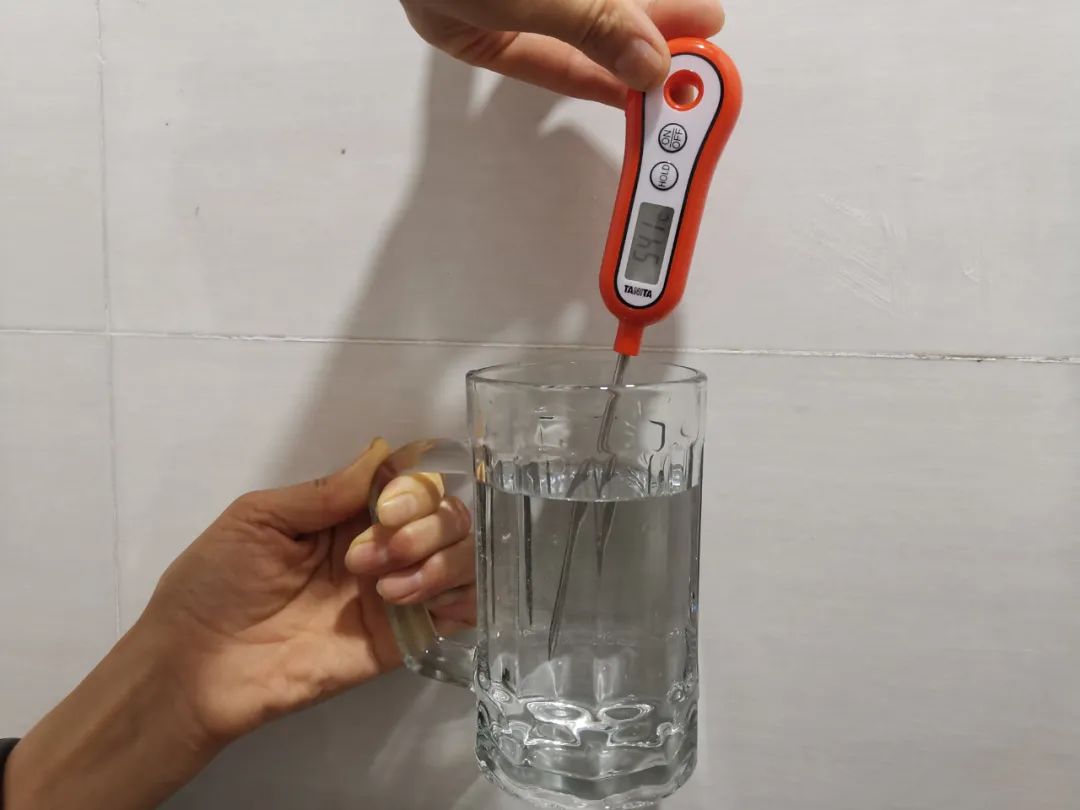 免换芯、加热快，实测一款电热水器聊聊该如何选购