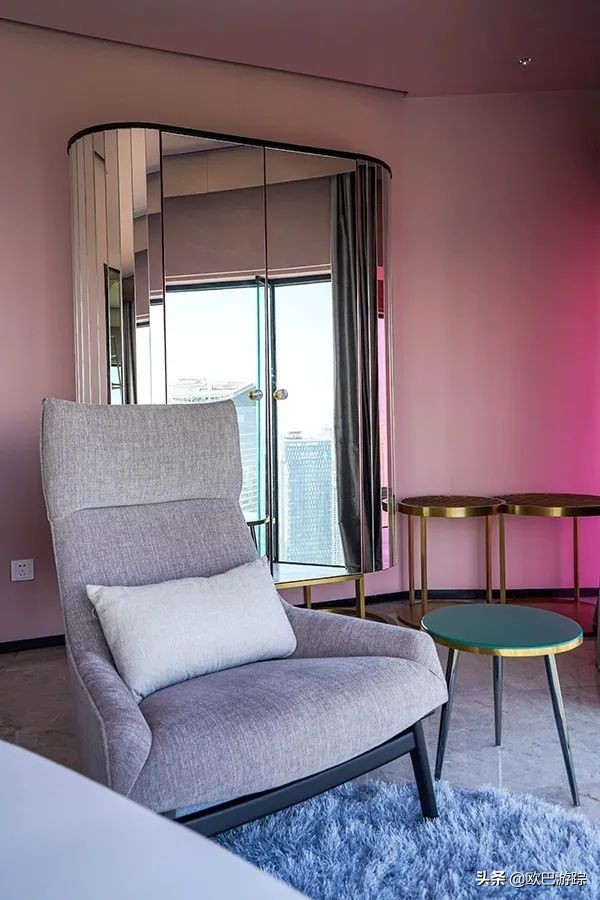 上海东方明珠塔里藏了一个酒店,你知道东方明珠有个酒店吗