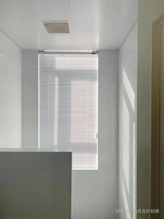 客厅不放家具怎么布置,客厅不大怎样摆家具