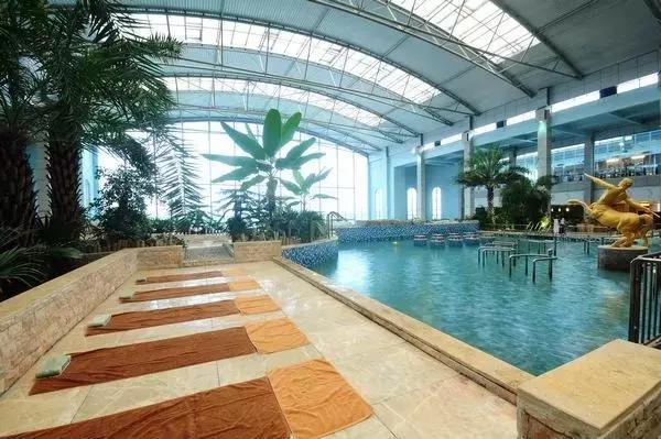 华山周边旅游攻略夏天,华山旁边有温泉