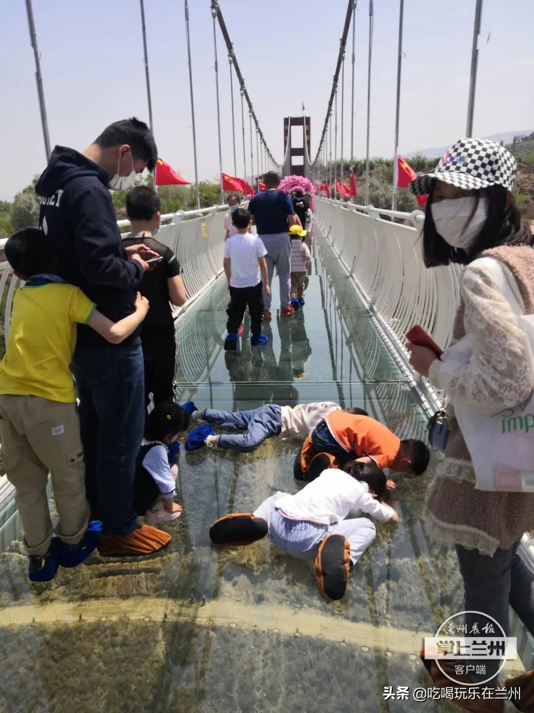 西固金城公园二期玻璃栈道,西固金城公园9d玻璃桥