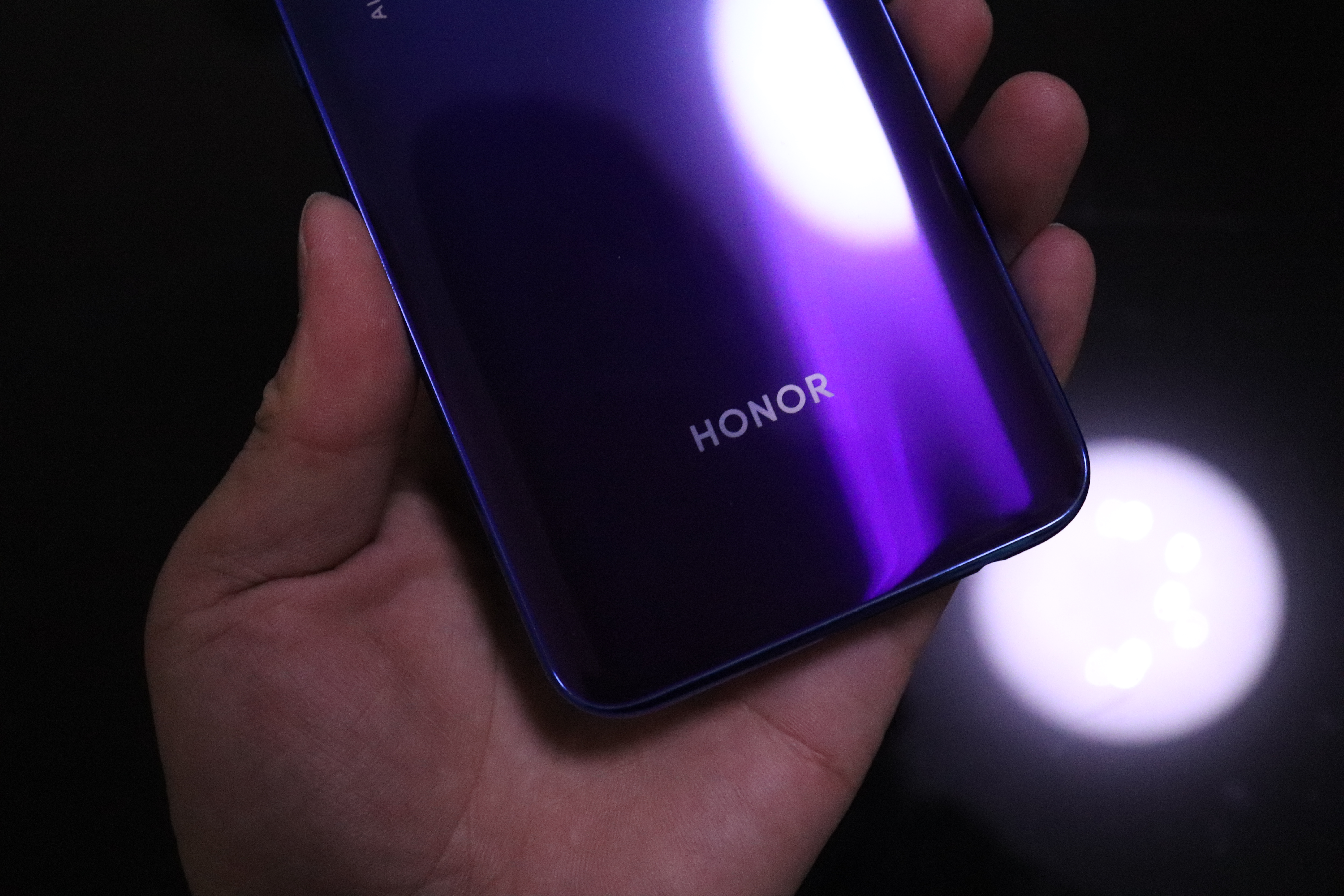 解锁更多拍照技能,荣耀20后置三摄参数