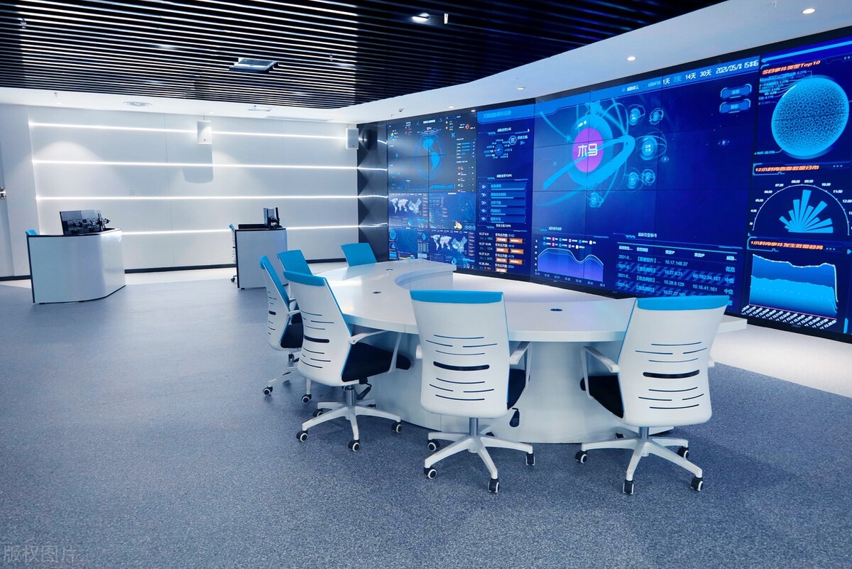 数据科学与大数据技术专业的前景怎么样,该选择主攻开发还是算法