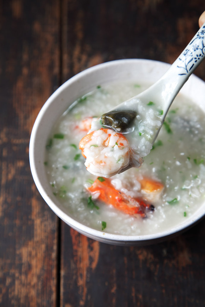 鲜虾粥怎么煮才能更好吃,鲜虾粥这样做才是鲜香的正确做法