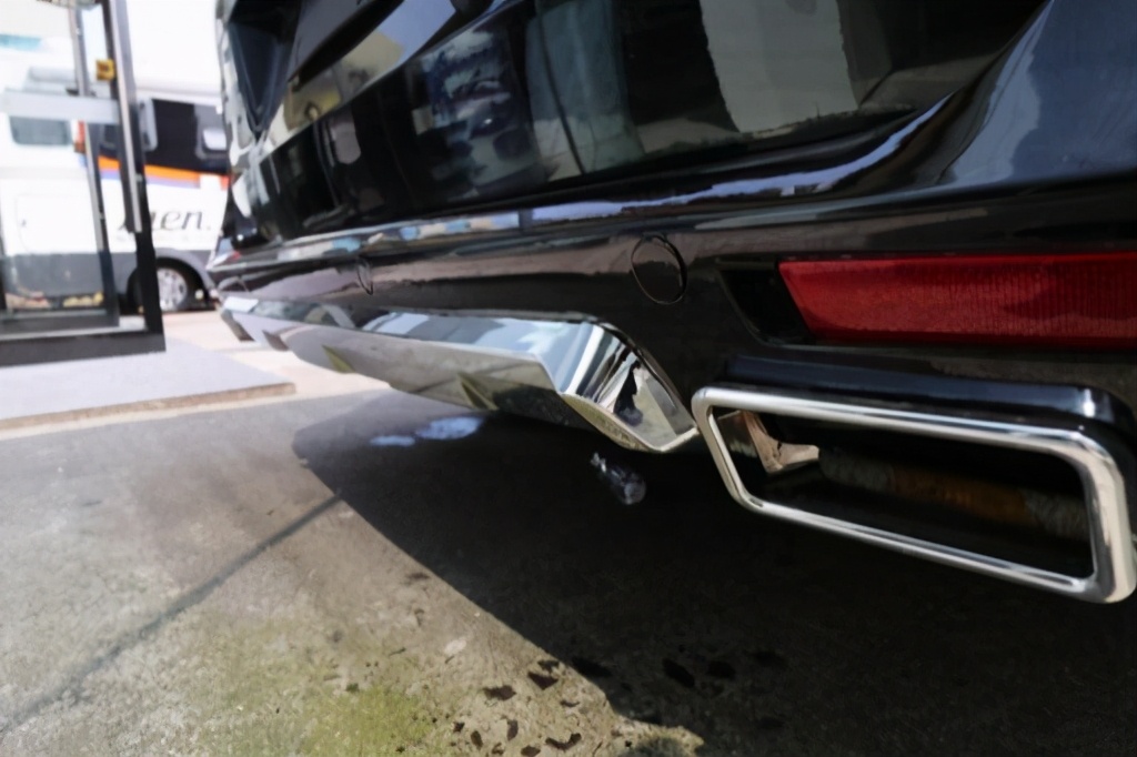 奔驰威霆四驱七座2022款落地价,2020款新一代奔驰威霆上市时间