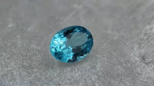 颜色不均匀是假碧玺吗,假碧玺有什么危害