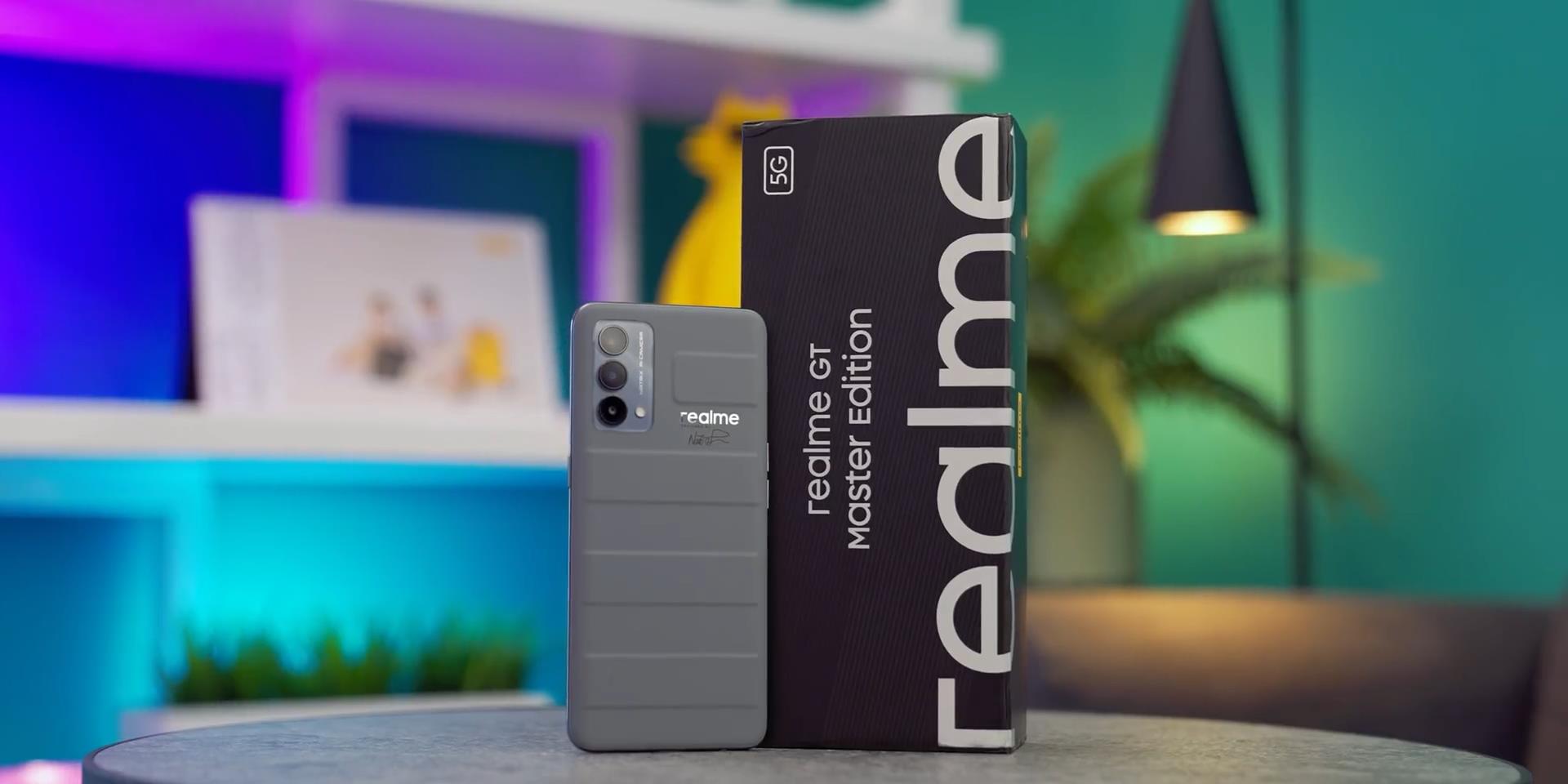 realme真我gt大师版与小米11,realme真我pk小米手机