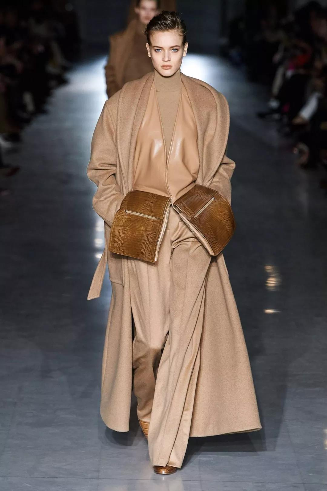 双面呢大衣穿出高级感的话术,秋冬格子大衣如何穿出高级感