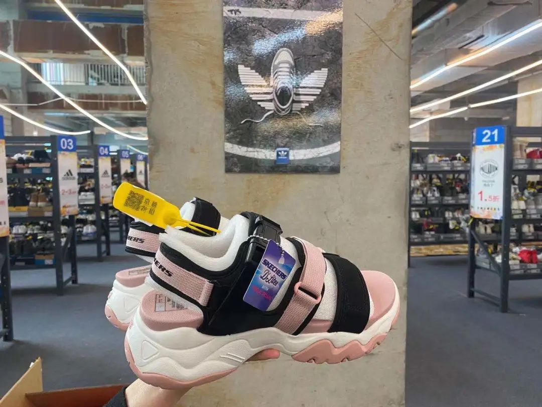 通州人快行动！2021首届大型品牌内购会，100000件大牌低至10元起