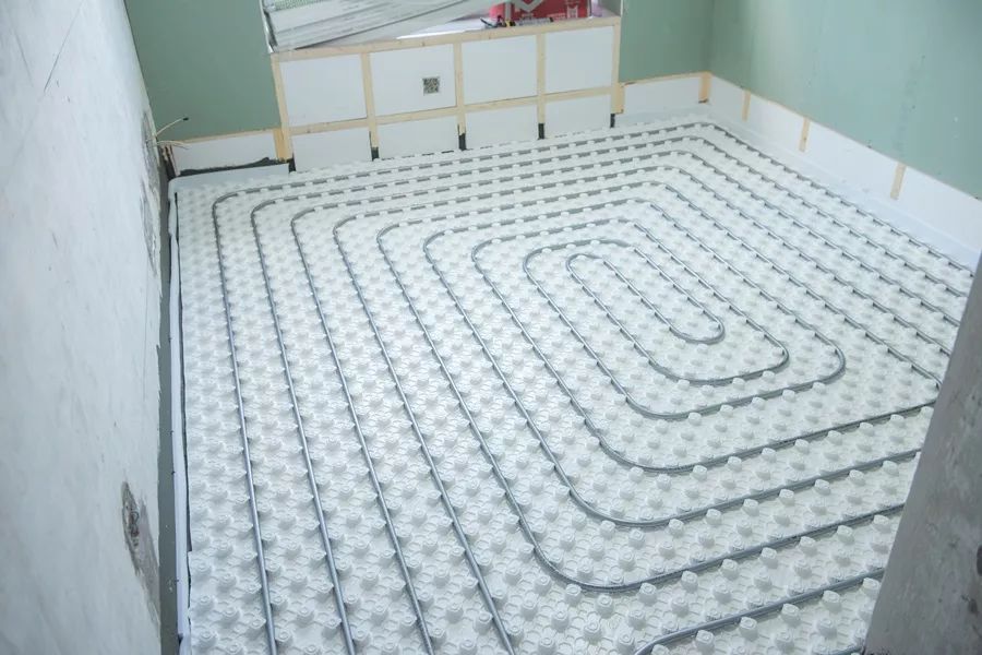 地暖回填后地面开裂怎么处理,地暖回填找平开裂有影响吗