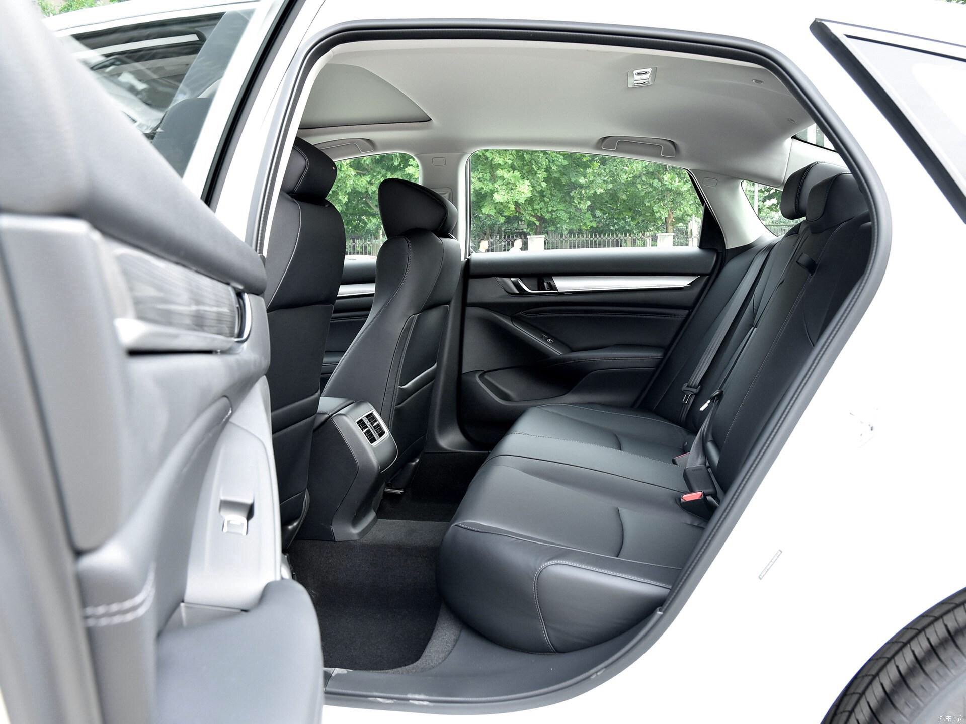 放弃雅阁选择速腾,本田雅阁260精英版值不值得买