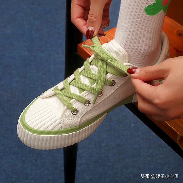 2019春季最流行小白帆布鞋 (适合女学生党穿的平价高帮帆布鞋)