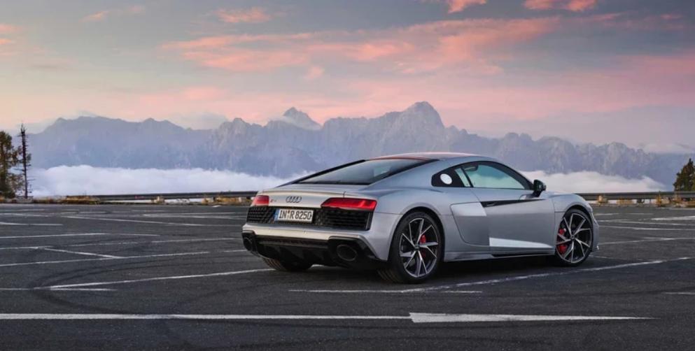 r8是后驱打造的四驱车吗,r8后驱版评测