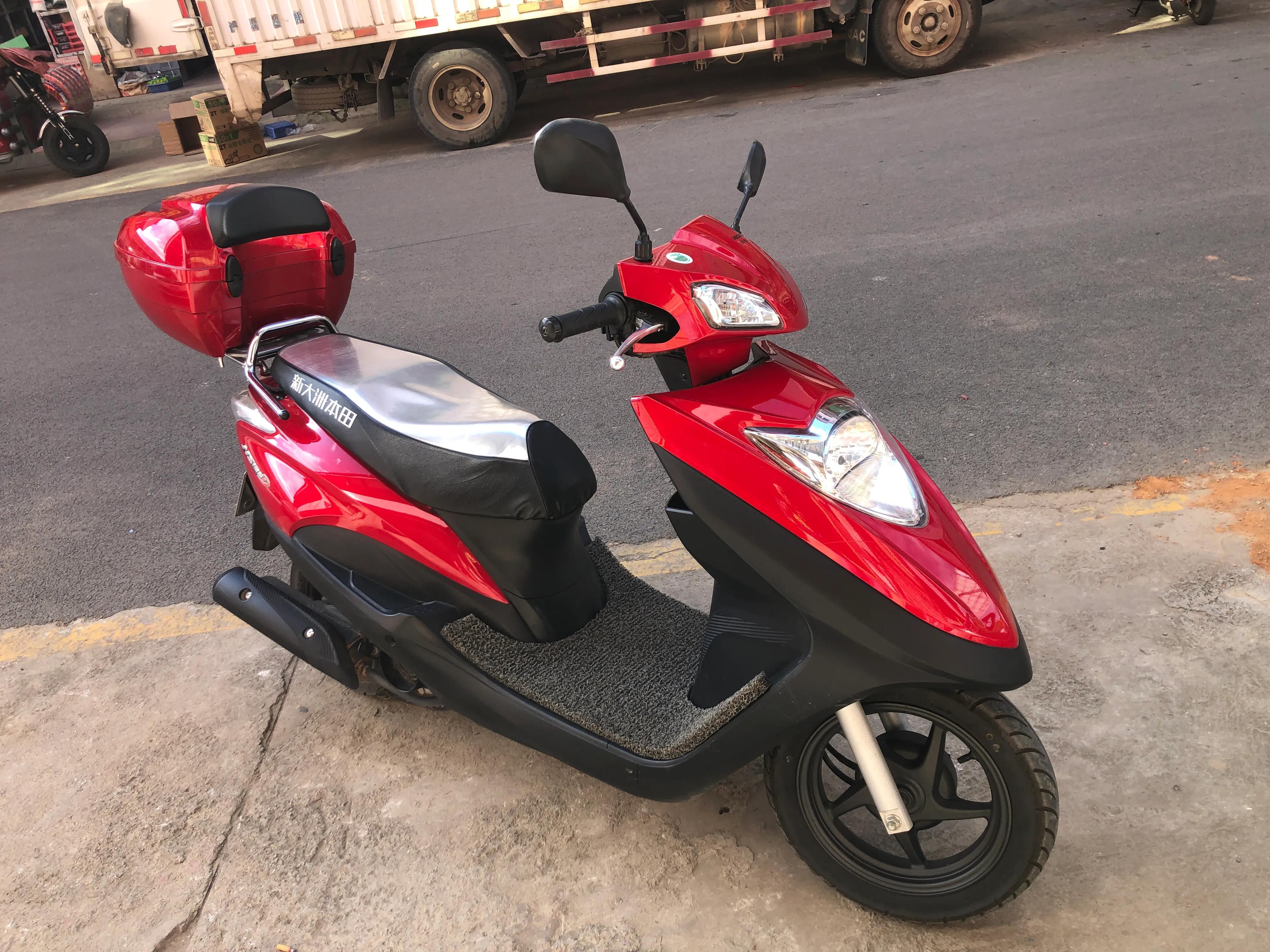 本田ns125d踏板多少公里换机油,新大洲本田ns125d多少钱落地合适