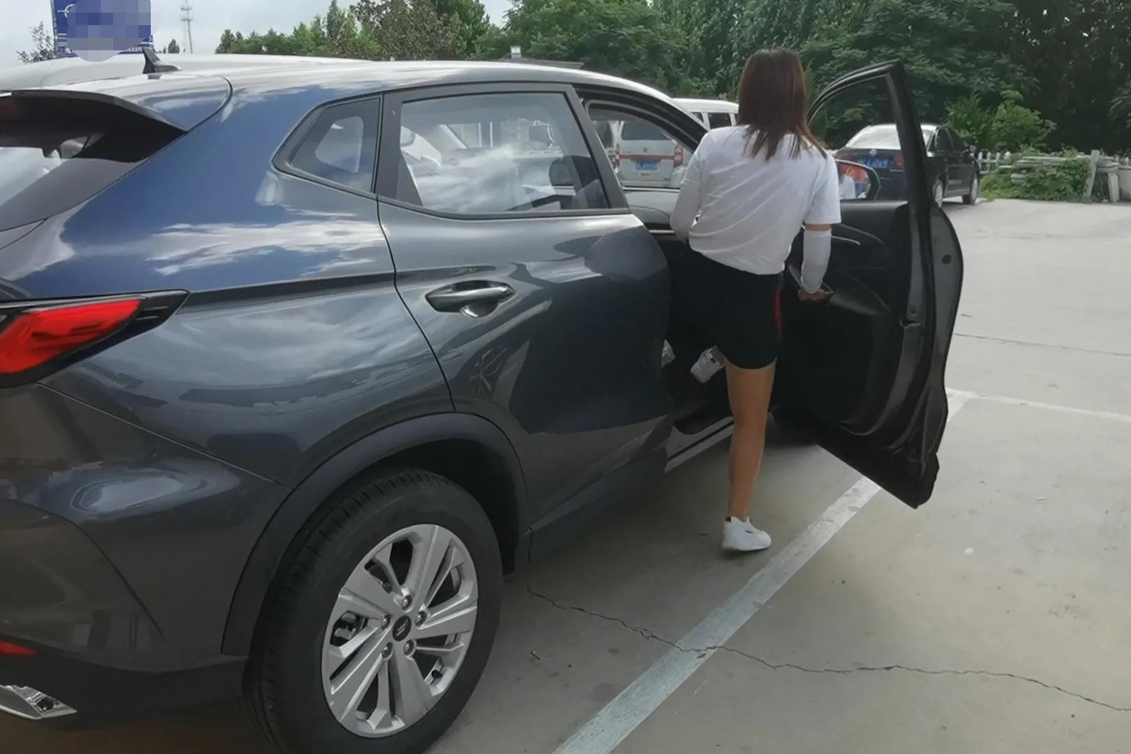 长安欧尚x5与哈弗m6哪个好,长安欧尚x5和哈弗m6谁更值得入手