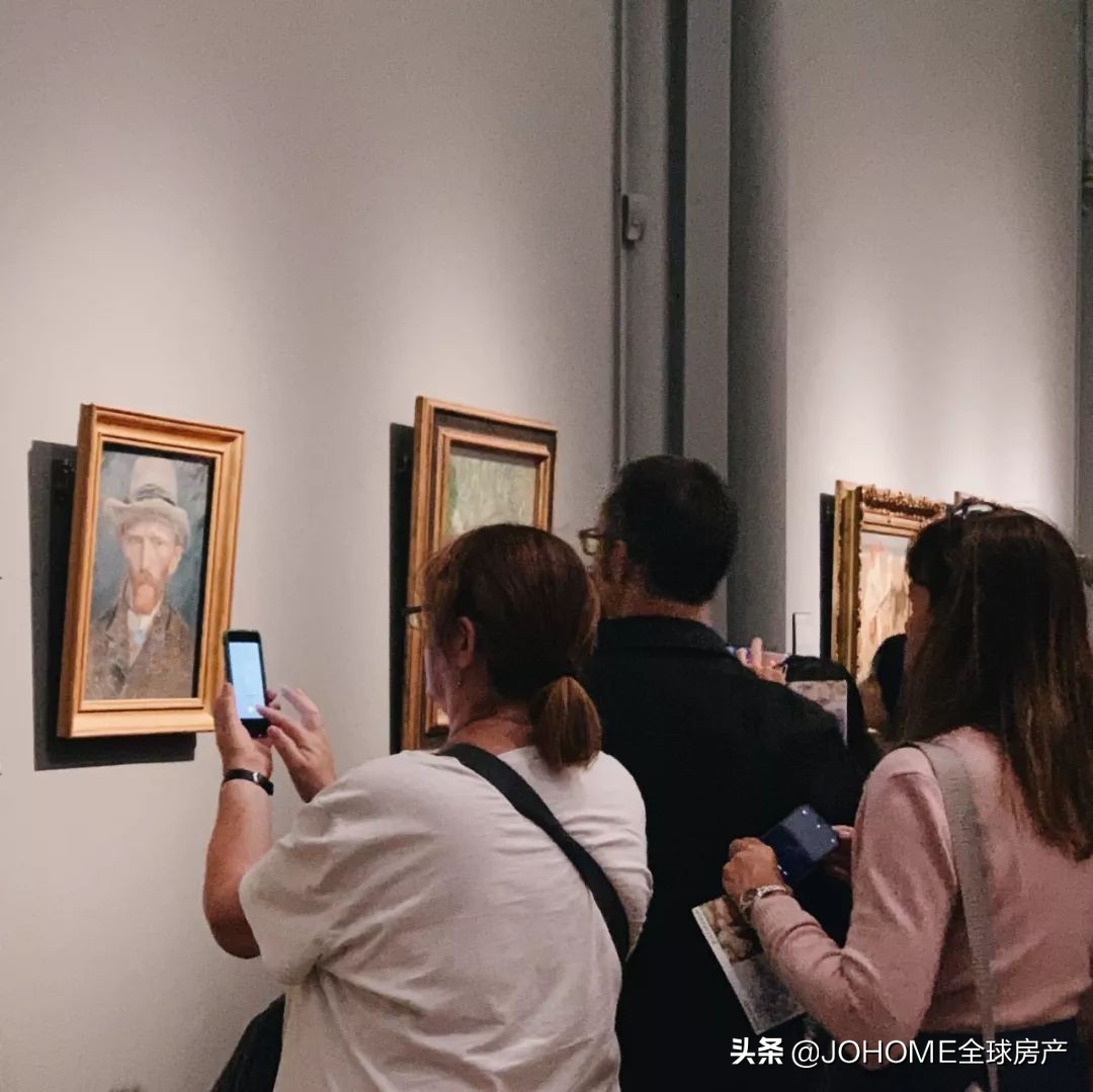 去了荷兰,168的我感觉自己像个霍比特人