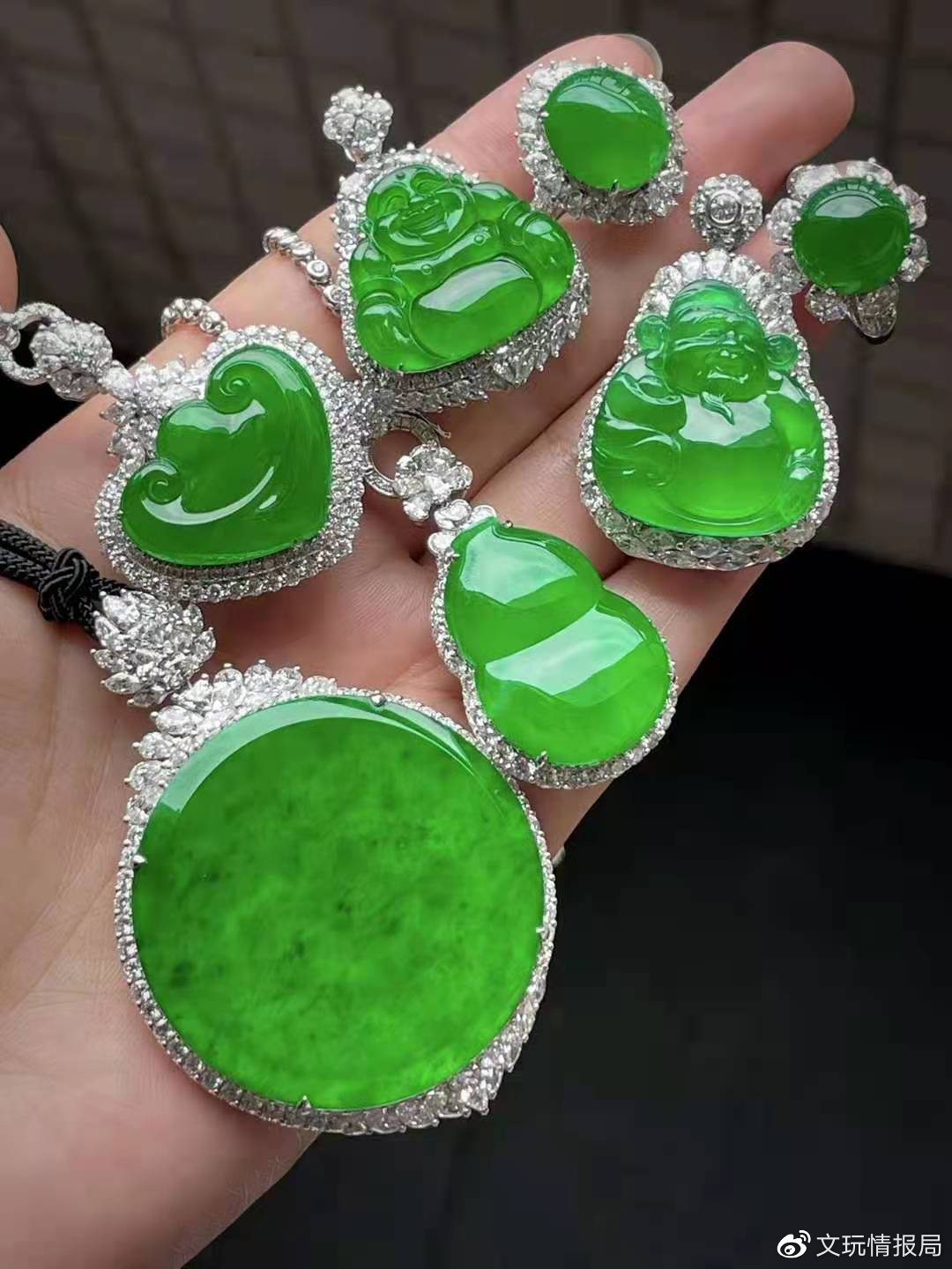 直播间卖的翡翠很便宜是真玉吗,直播间真的可以买到便宜的翡翠吗