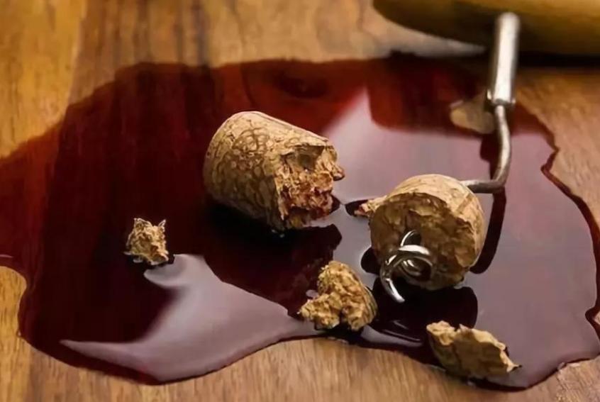 红酒开瓶器断在瓶塞子了怎么办,红酒开瓶塞断了怎么办