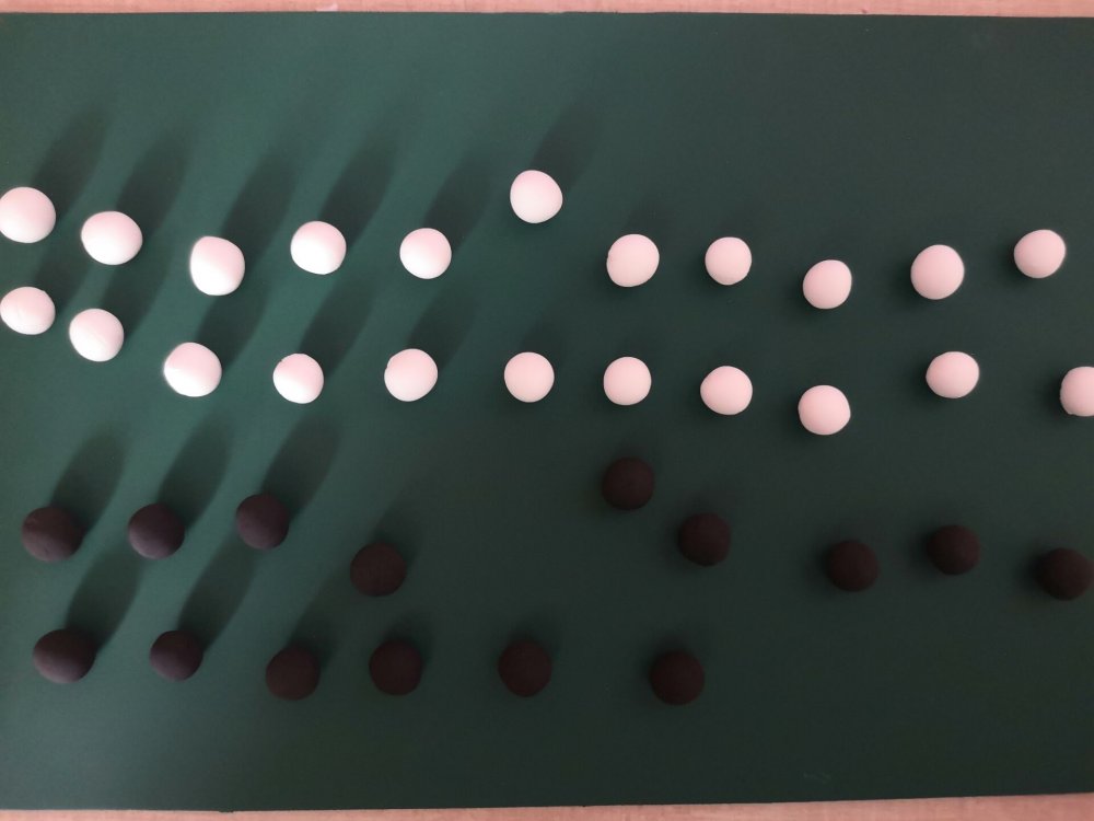 足球场景黏土作品教程,用黏土做的足球放在什么上好看