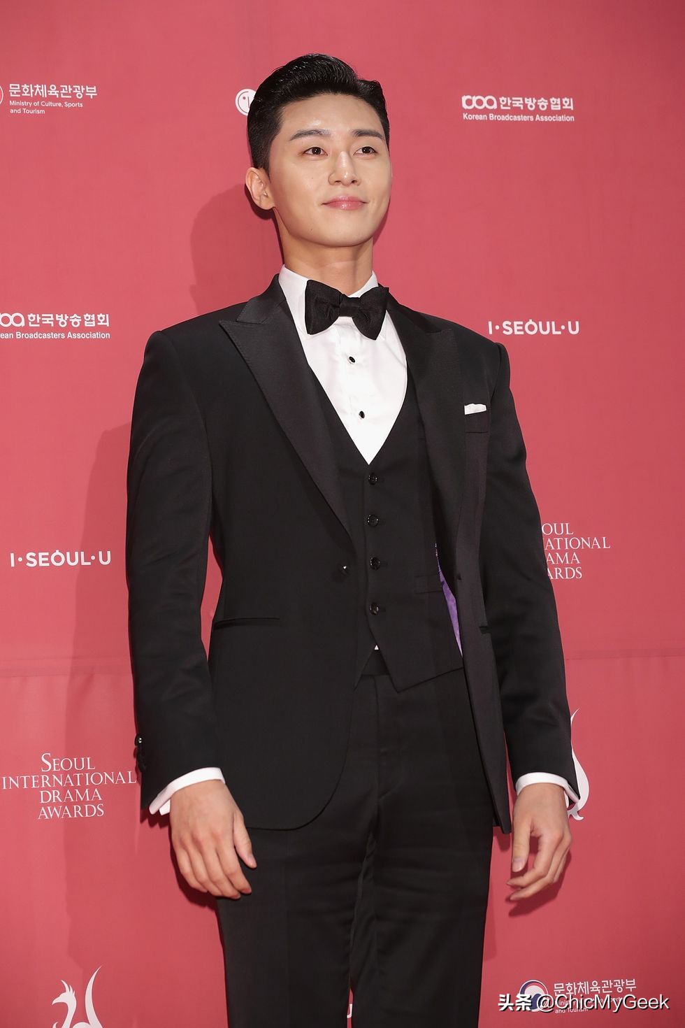 韩国好看的西装男星有哪些,韩国男明星穿西装有多帅