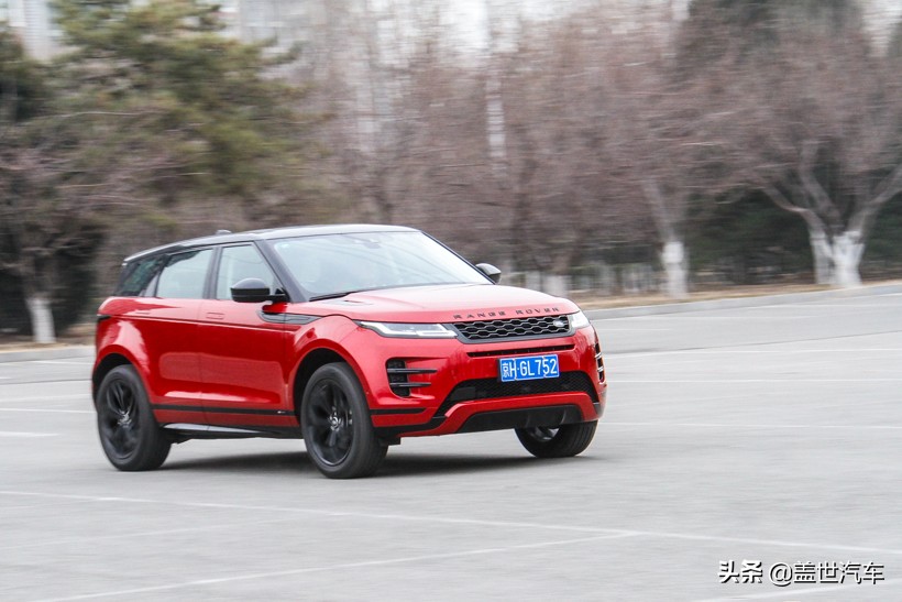 路虎揽胜极光却是个鲜活的例外,路虎揽胜极光刚性车身