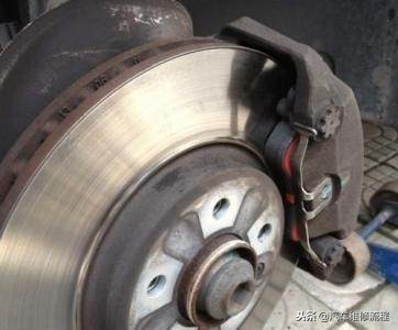 右前轮有哒哒异响,经典全顺右前轮踩刹车异响