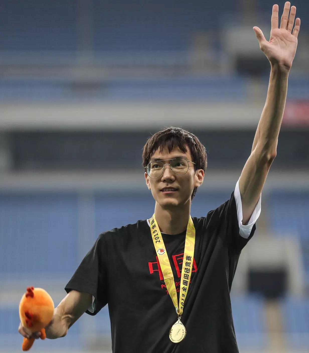 福建漳州省队跳高运动员,中国田径史上五大男子跳高纪录