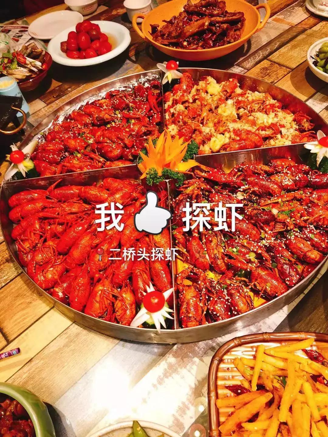 千人涌入二桥头狂欢！苦等365天，随州这个撸虾圣地一夜爆店！