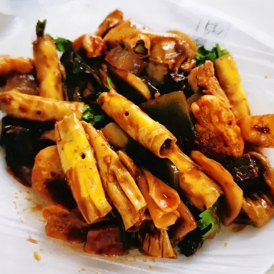 沈阳人有多爱吃鸡架,沈阳人为什么喜欢吃鸡架