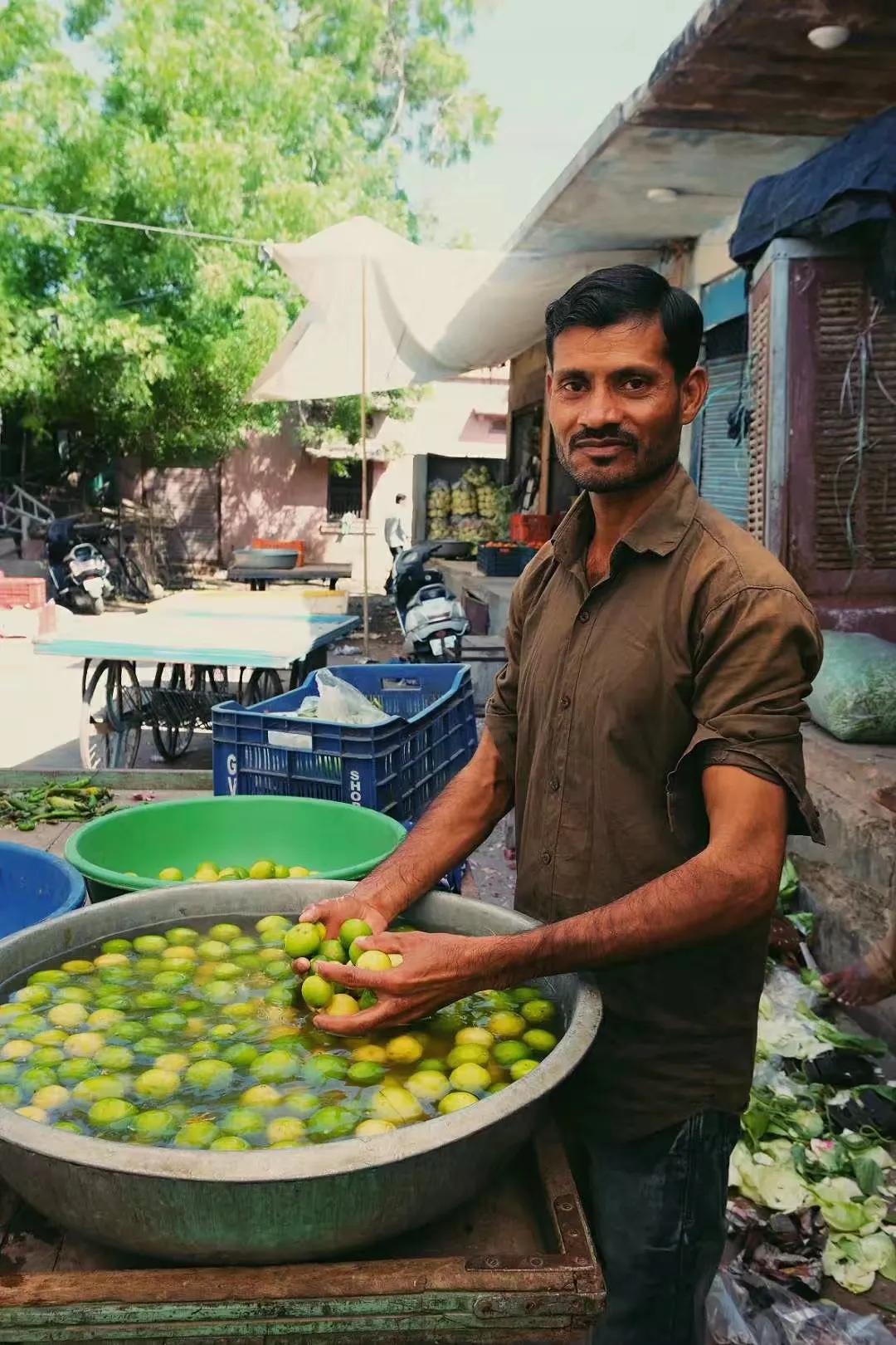 十年后农村女孩逆袭成为女总,一个农村姑娘的十年从乡村到城市