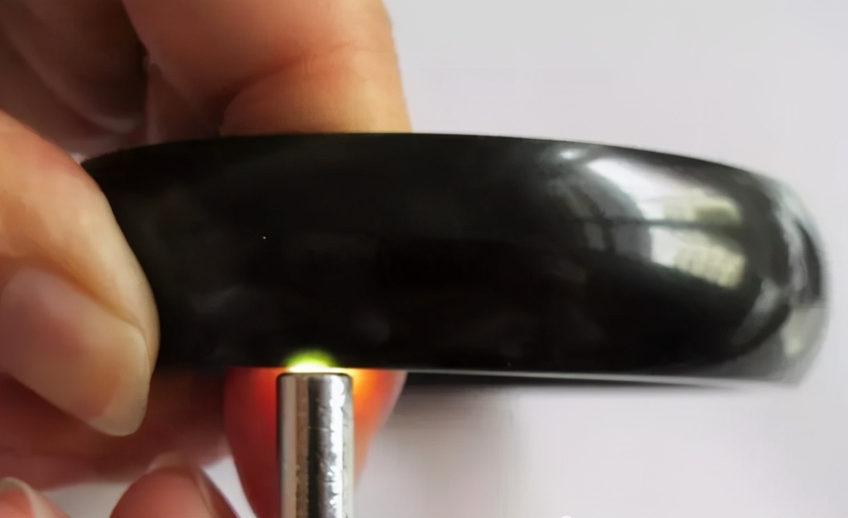 和田玉的墨玉怎么辨别,和田玉傻傻分不清