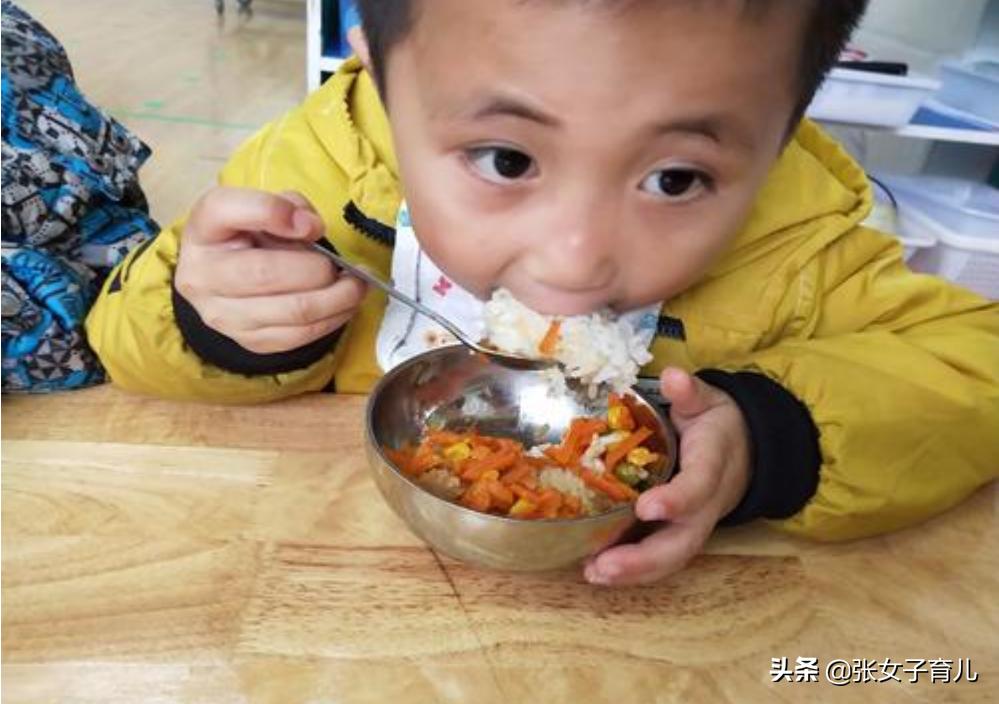 2岁宝宝贫血该怎么食补最快,宝宝贫血妈妈吃铁剂有用吗