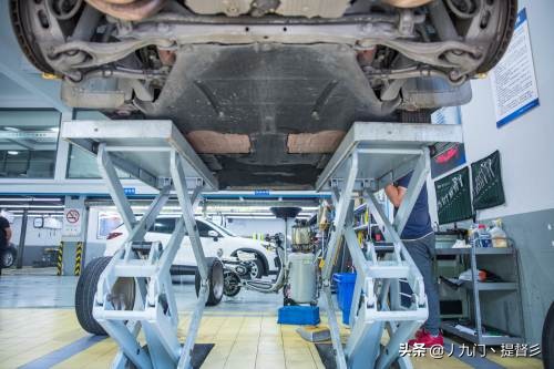 汽车暖气的正确打开方式,汽车暖气怎么开热风和冷风