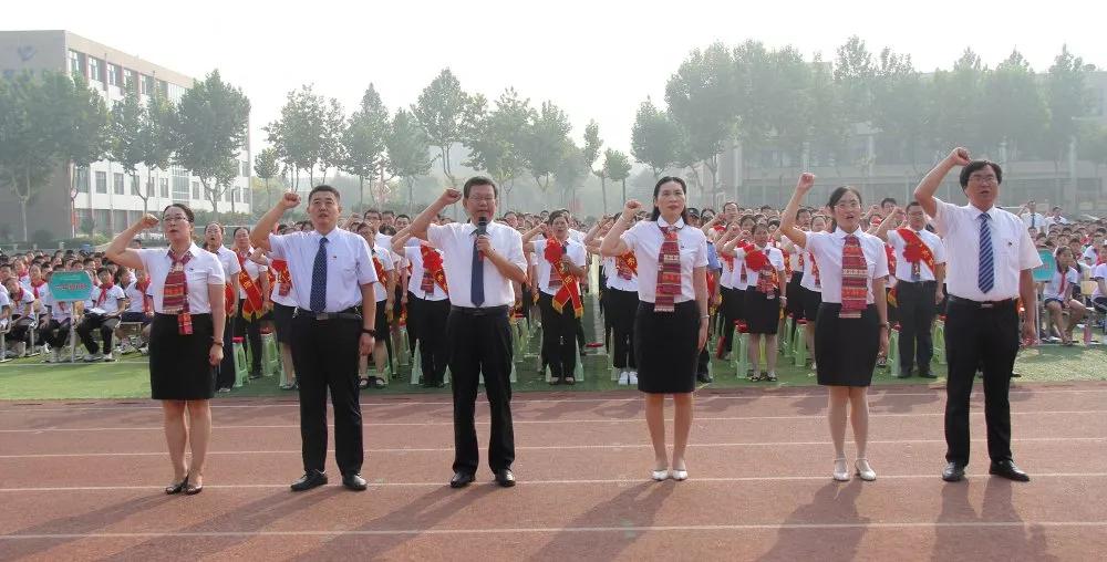 齐都实验学校：砥砺前行写华章异彩纷呈绘锦绣