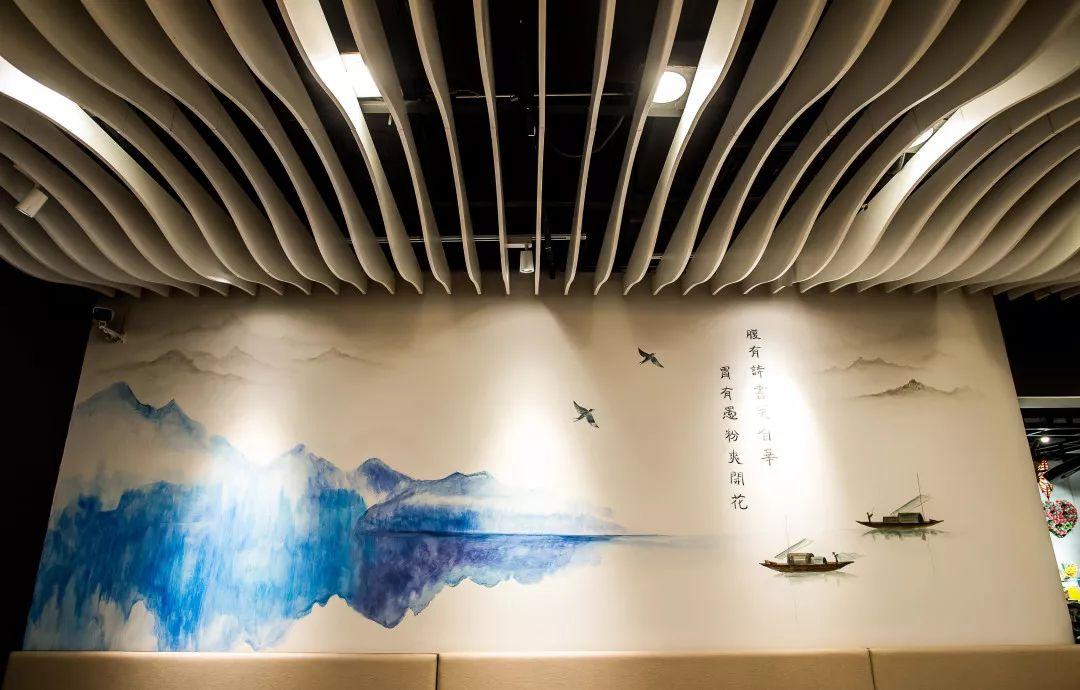 体育西嗦plus版米粉，一年卖出20万碗，fu南人一定都吃过