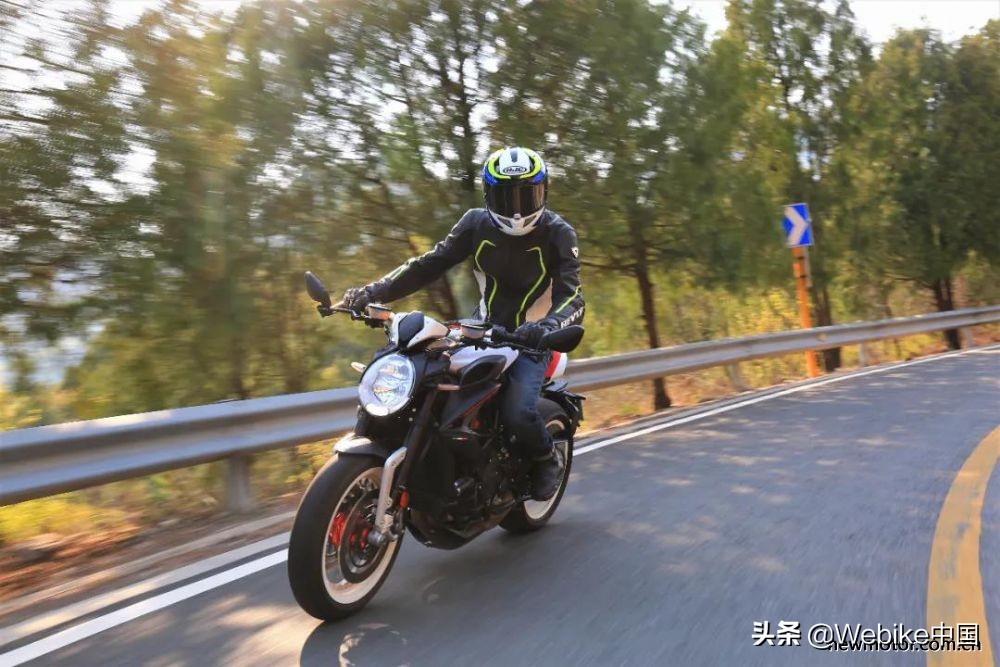 濂ュ彜鏂superveloce800,濂ュ彜鏂brutale800rr