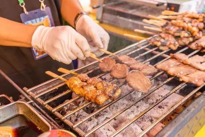 瓦房店·高发上东壹号首届全球美食狂欢节来啦！9月13日盛大开幕