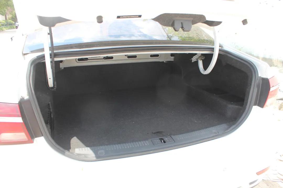 二手荣威i6混动车值得买吗,车主说荣威纯电动