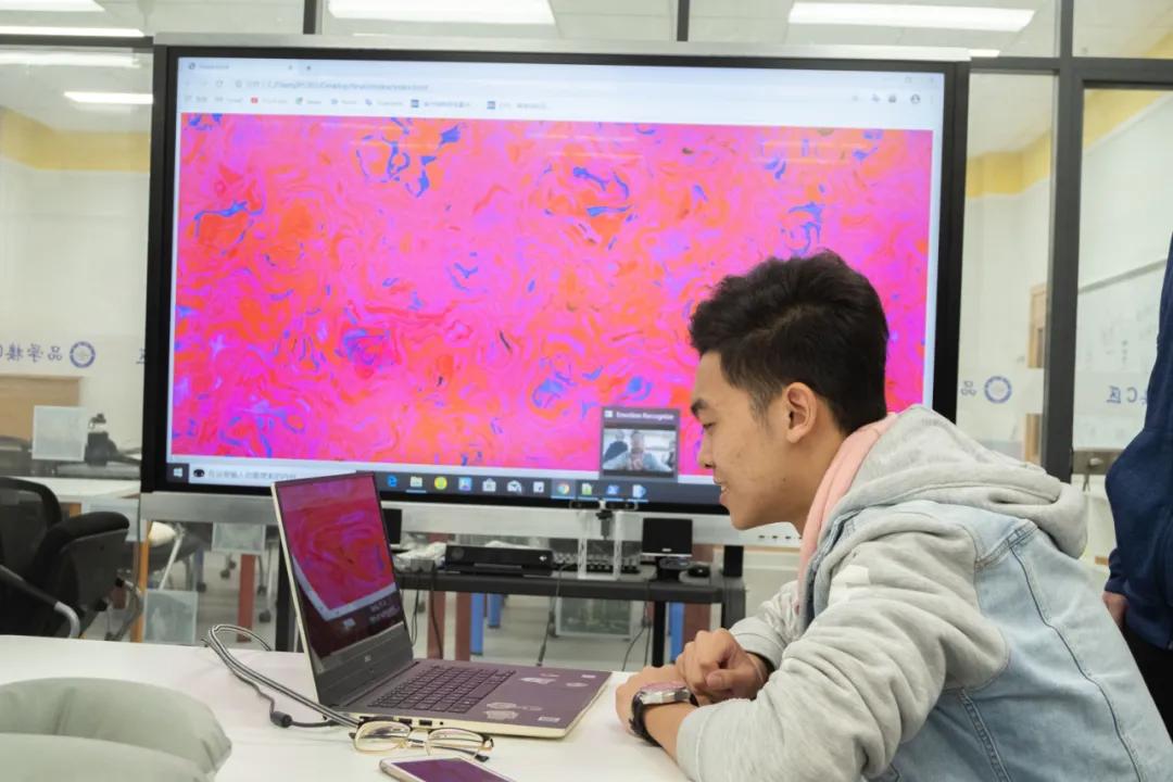 “新工科+新艺术”竟然可以这么玩？这群学生“升级打怪”玩嗨了！