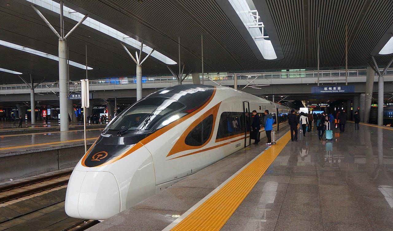 高铁和谐号和复兴号区别,和谐号和复兴号的区别