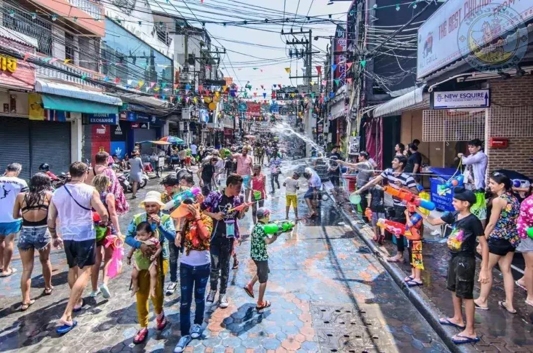 泰国泼水节天团,泰国超燃泼水节