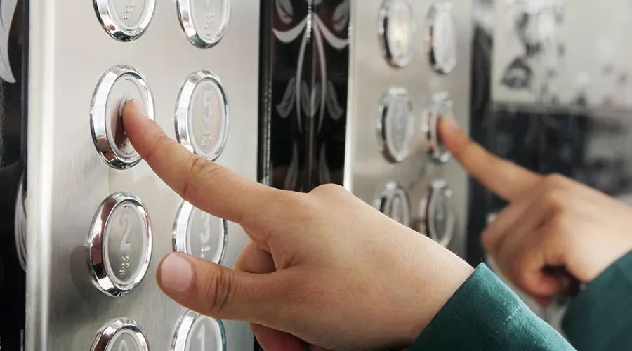 上厕所别带手机,上厕所还是有必要带手机的