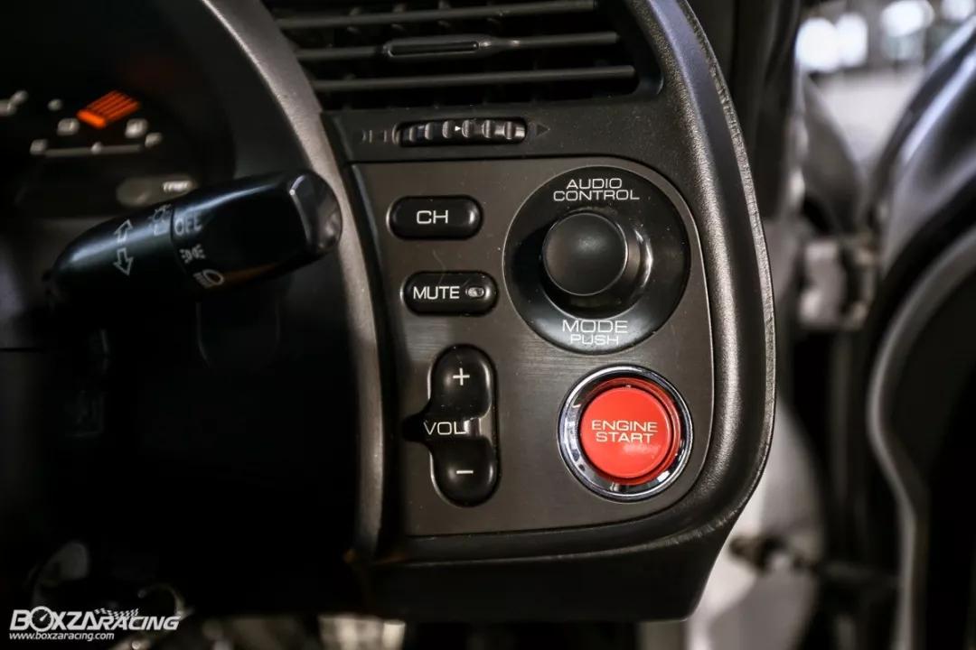 带你走进本田s2000,本田跑车s2000第一视角