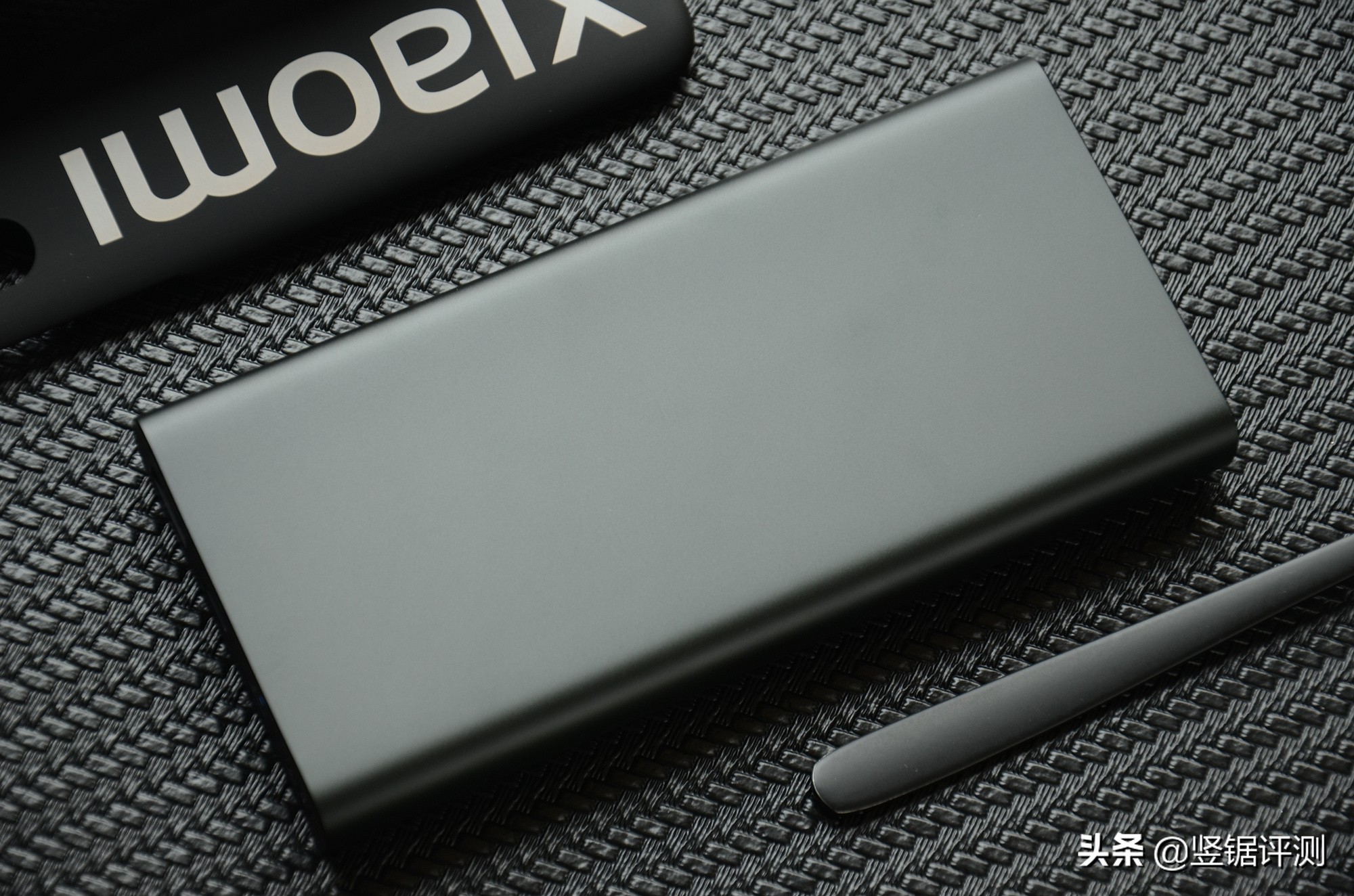 小米生态链紫米出多功能移动电源,紫米zmi50w6700mah二合一移动电源